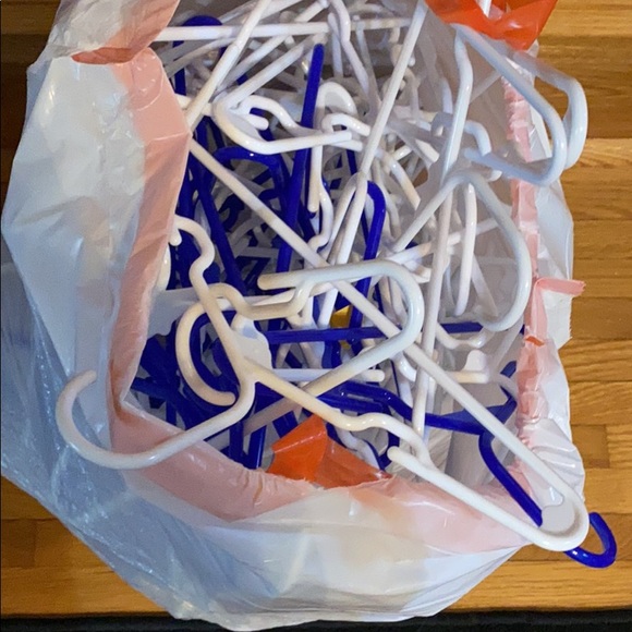 Children’s hangers - Picture 1 of 1